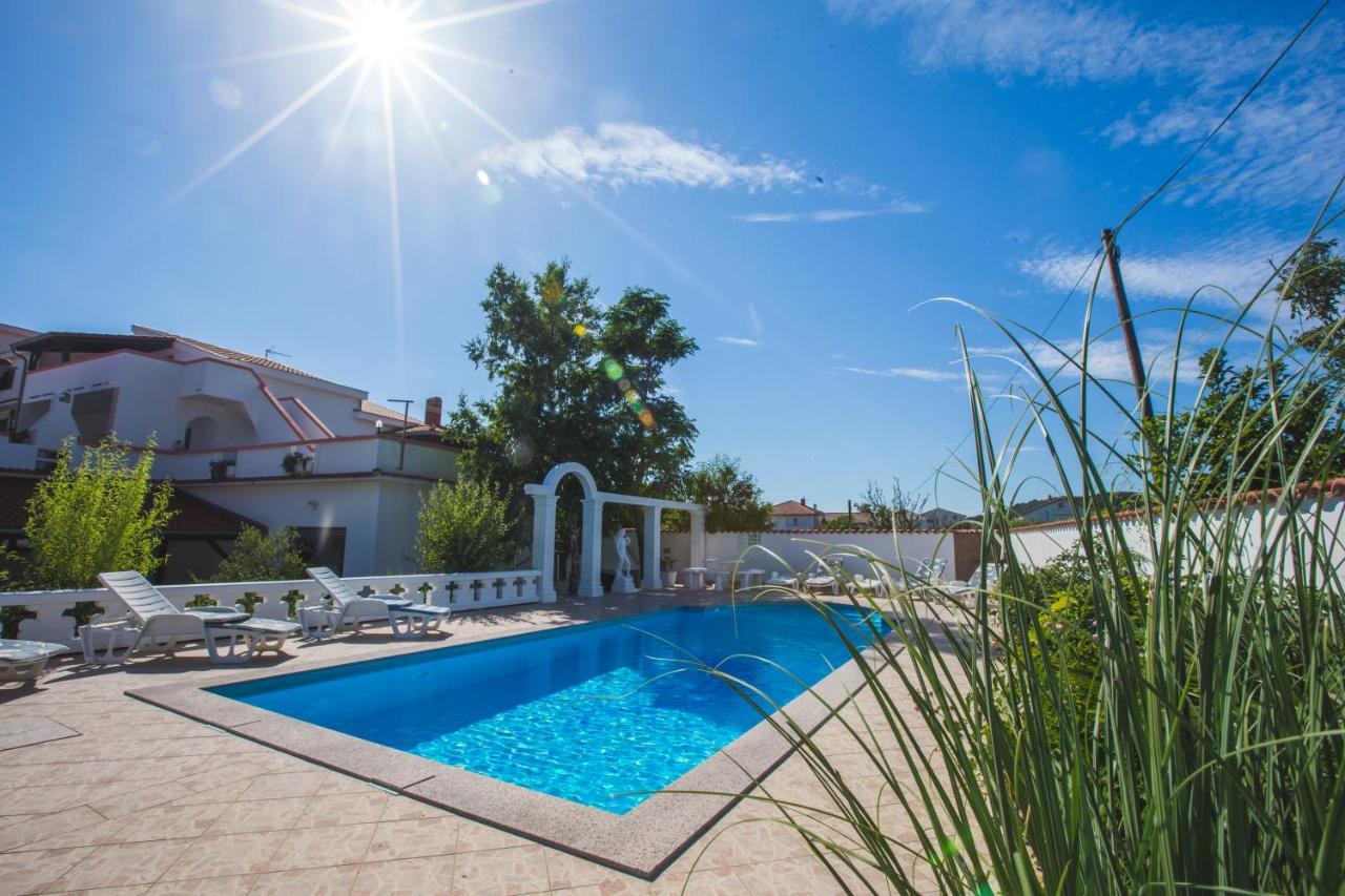 Apartmani Nada & Darko, Kampor, Rab, Hrvatska Exterior foto