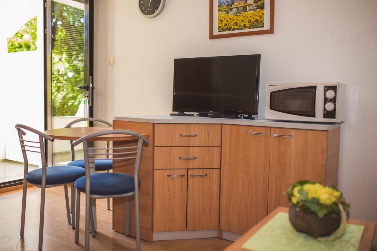 Apartmani Nada & Darko, Kampor, Rab, Hrvatska Exterior foto