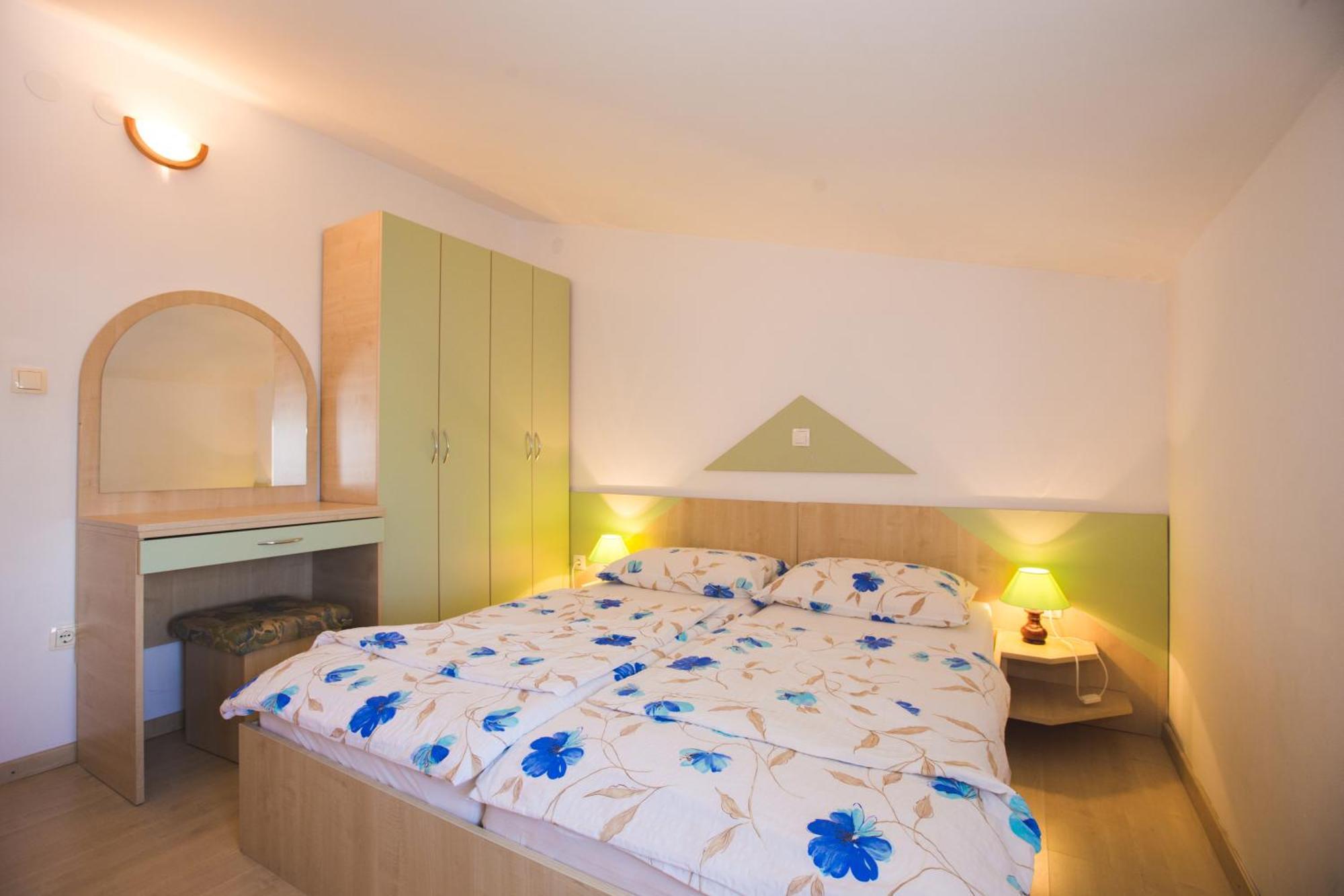 Apartmani Nada & Darko, Kampor, Rab, Hrvatska Exterior foto